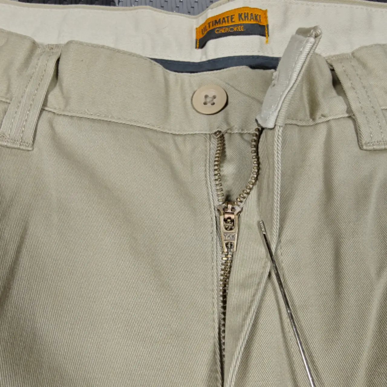Cherokee Ultimate Khaki Pleated Front Chino Pants Beige 32x30 NWT thumbnail 4