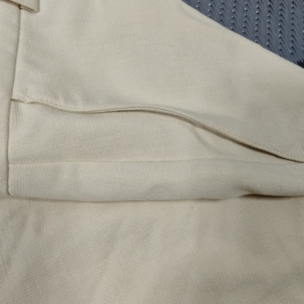 Nordstrom Women's Ivory Pleated Dress Trouser Shorts Size 14 thumbnail 5