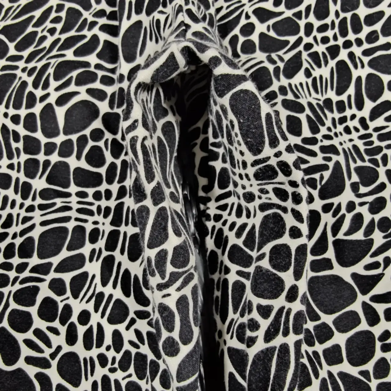 Anne Klein Women's Black & White Graphic Print Ankle Pants Size 10 thumbnail 7