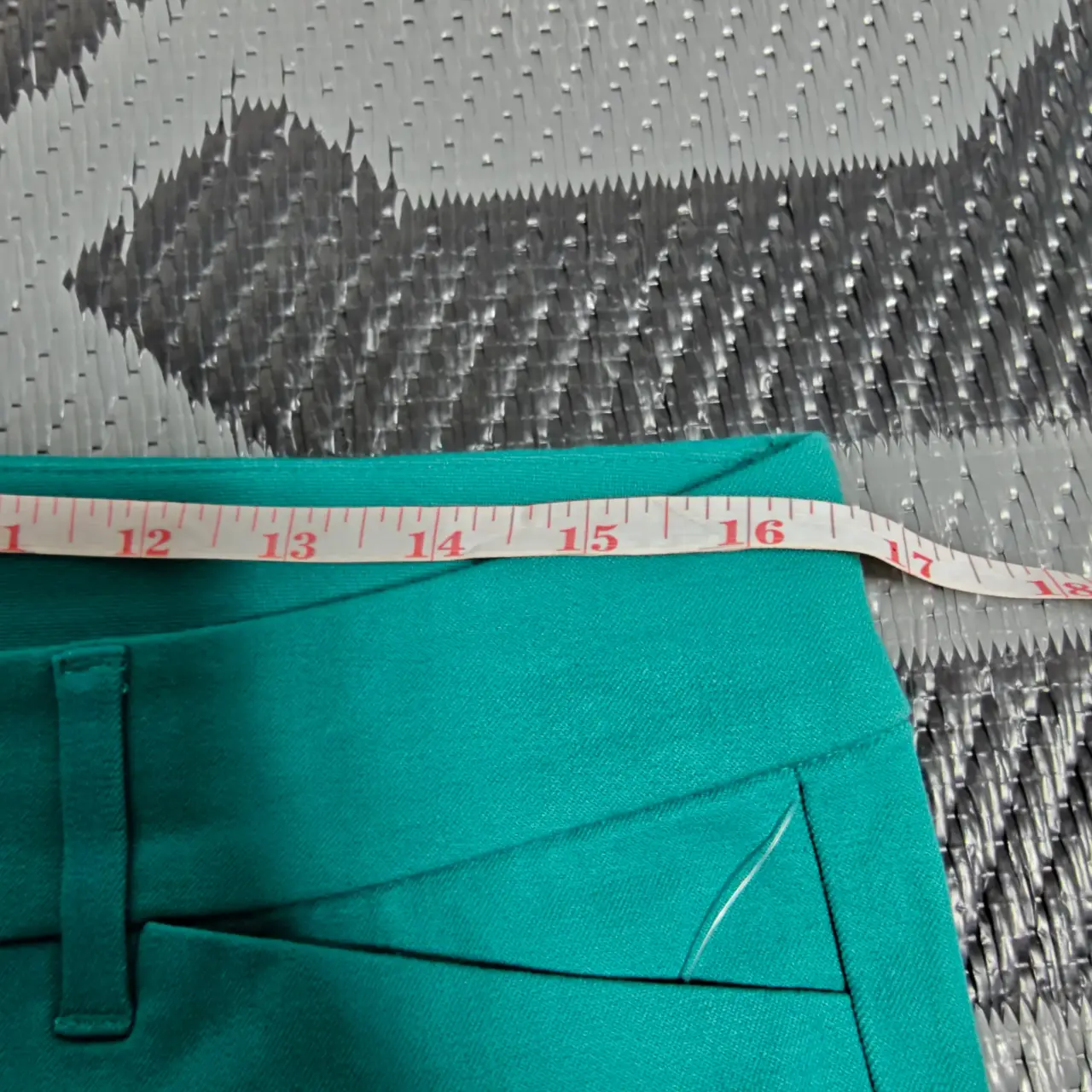 Old Navy The Pixie Mid-Rise Ankle Pants Size 12 Regular Green NWT thumbnail 6