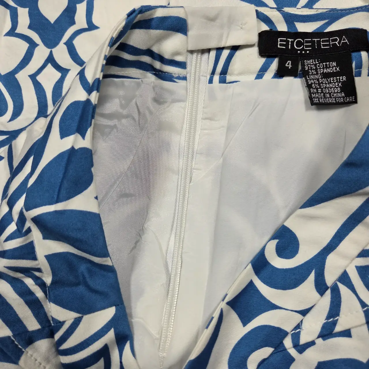 Etcetera Blue and White Damask Pleated Waist Pencil Skirt Size 4 thumbnail 5