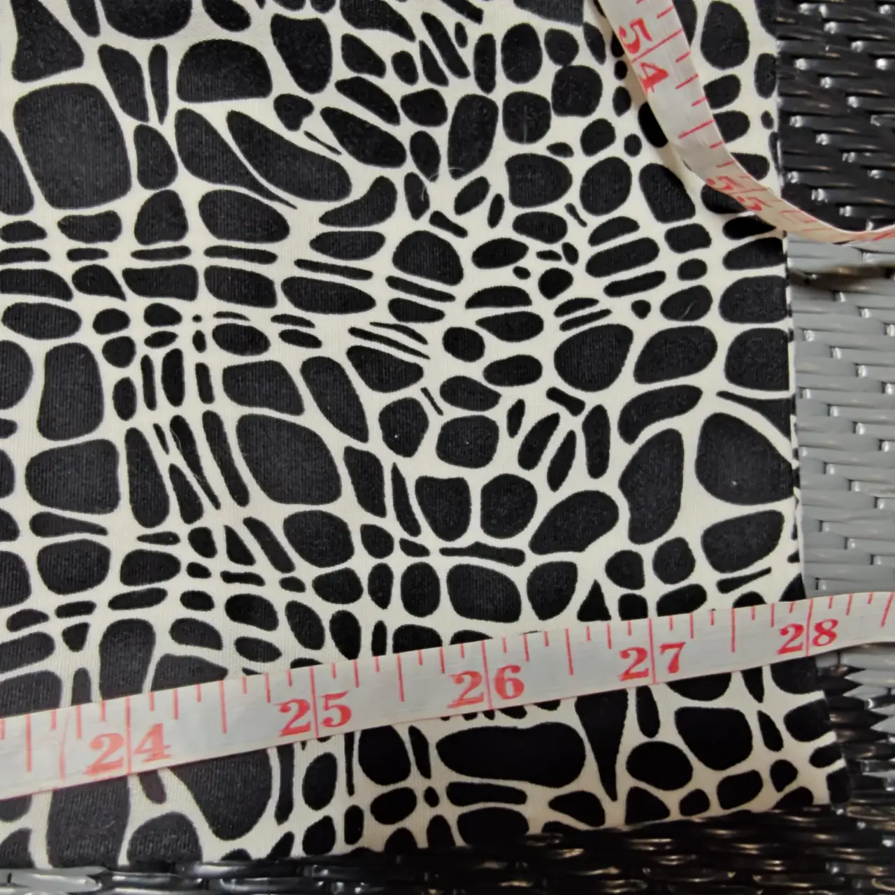 Anne Klein Women's Black & White Graphic Print Ankle Pants Size 10 thumbnail 10