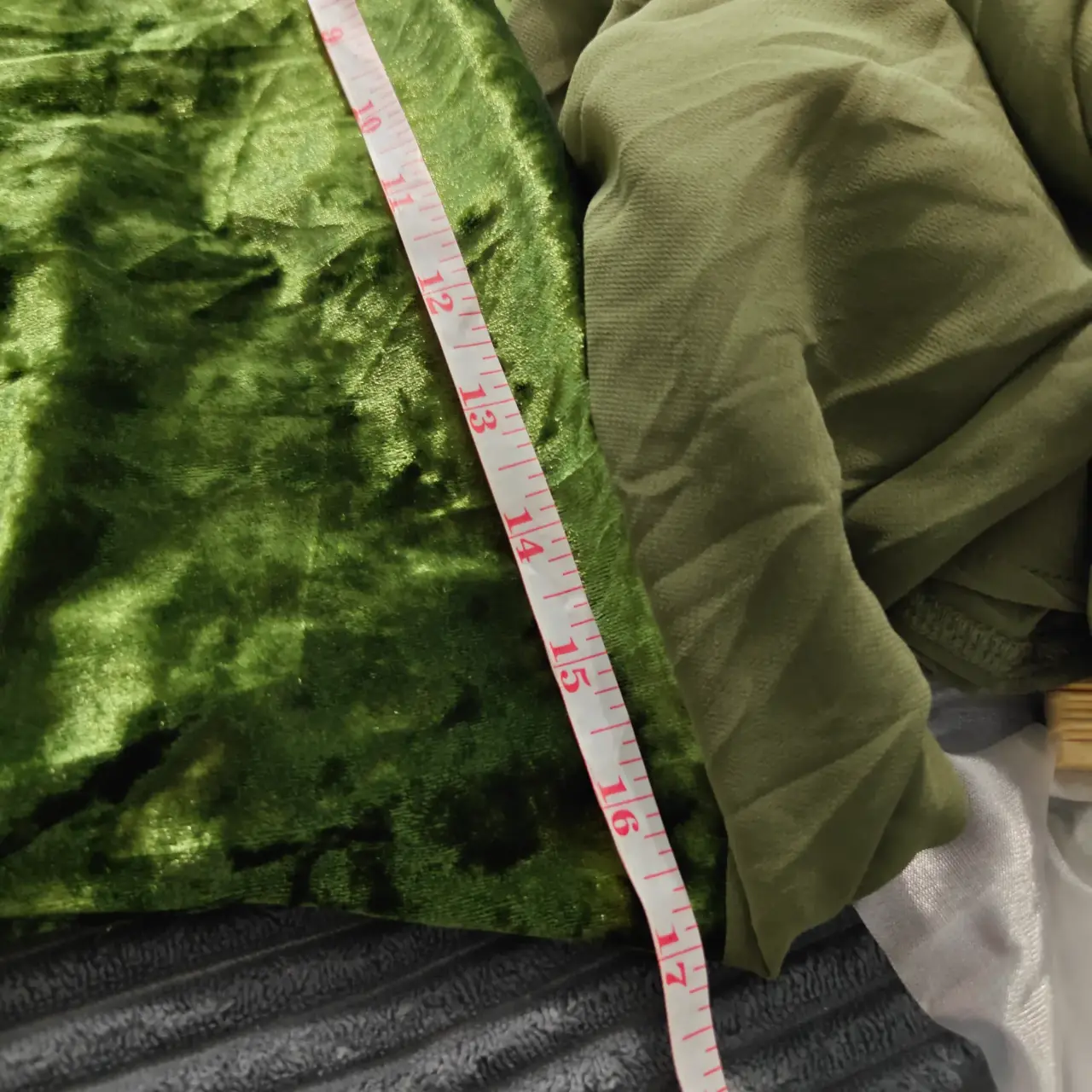 Women's Medieval Renaissance Hooded Velvet Dress Green Size M thumbnail 10