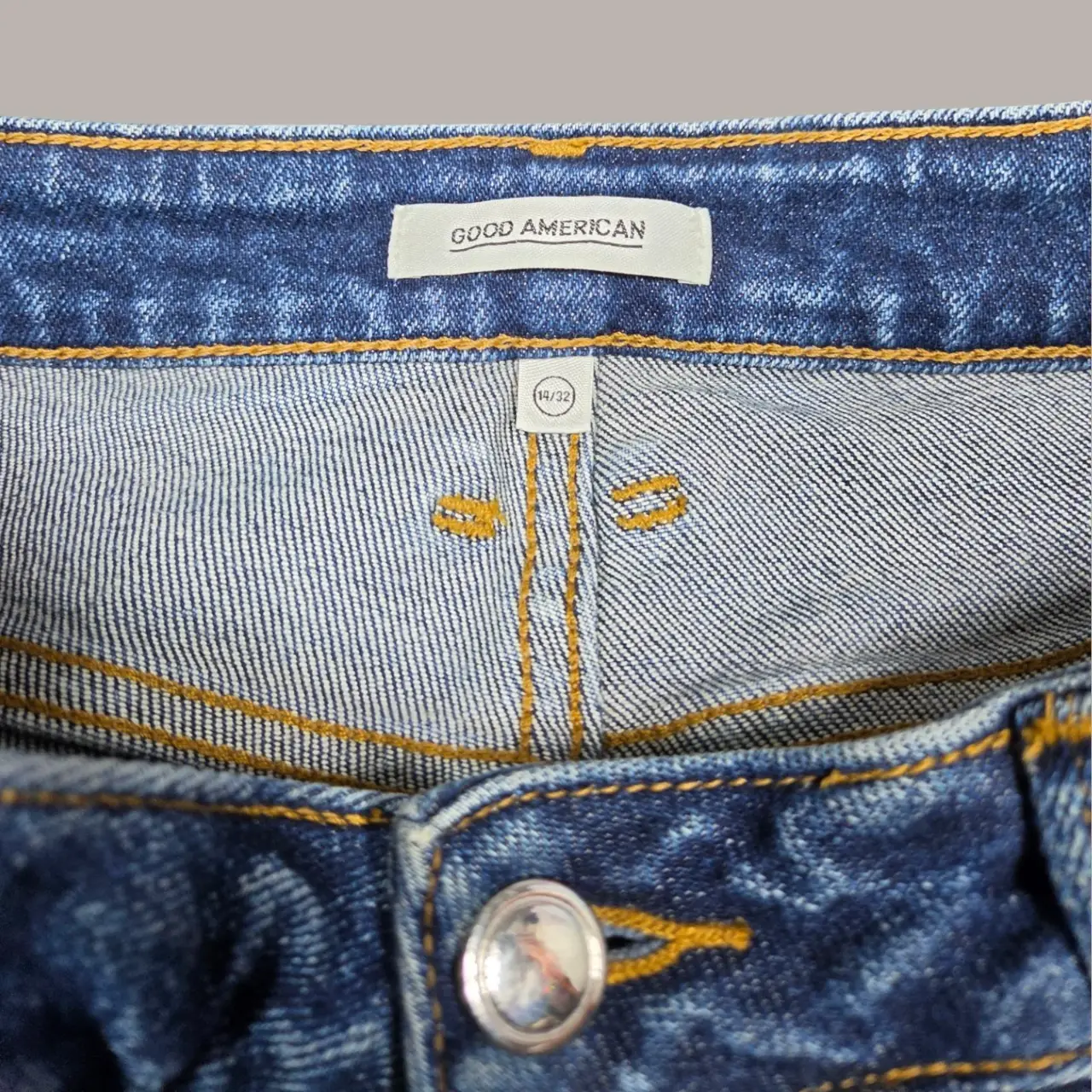 Good American Women's Blue Denim Distressed Frayed Hem Jean Shorts Size 14 thumbnail 3