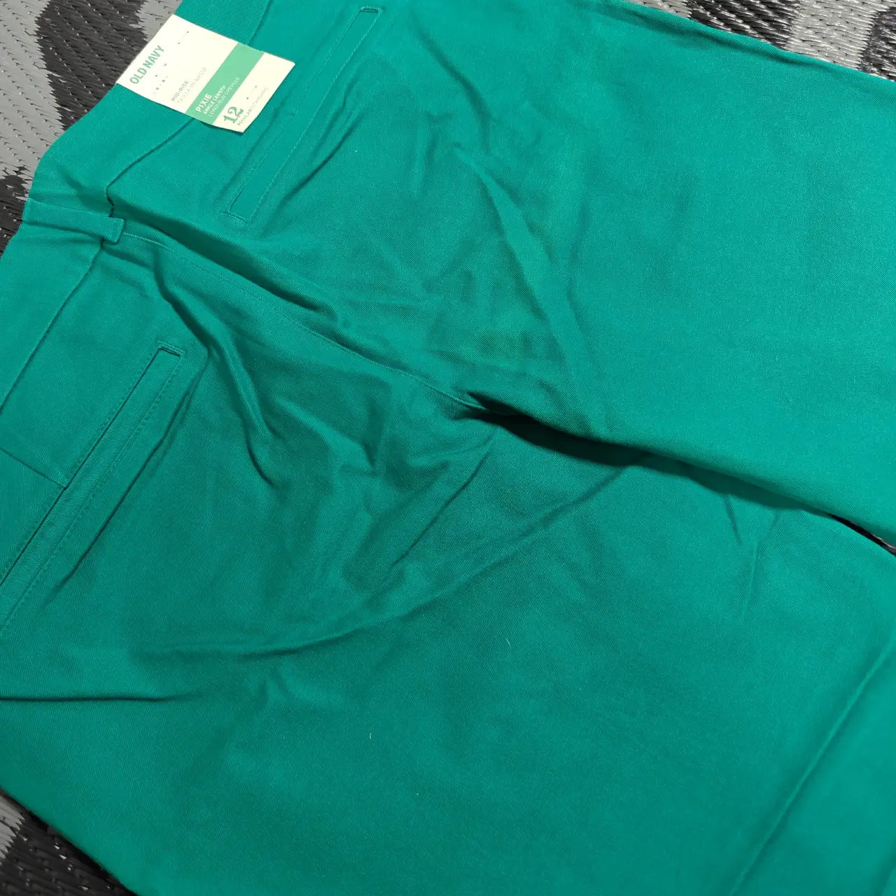 Old Navy The Pixie Mid-Rise Ankle Pants Size 12 Regular Green NWT thumbnail 4