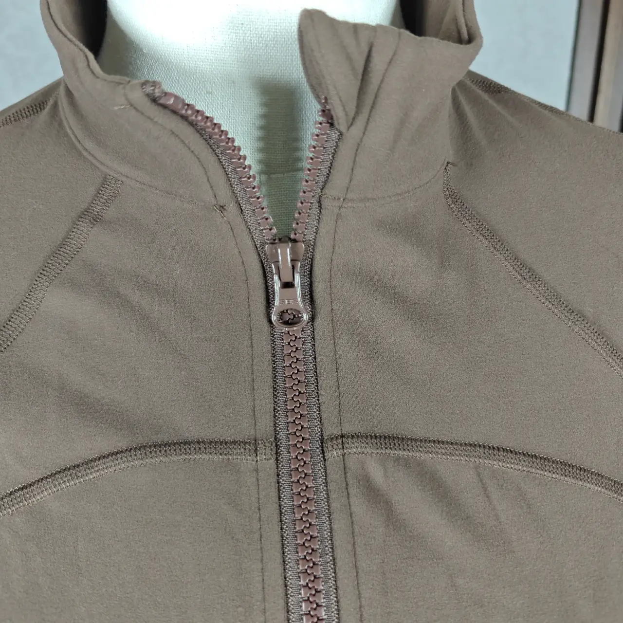 The Gym People Women's Full Zip Athletic Running Jacket Brown Thumbholes Size S thumbnail 5