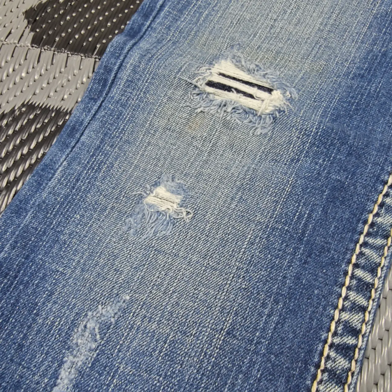Silver Jeans Co. Pioneer Distressed Bootcut Flare Jeans W28 L33 thumbnail 4