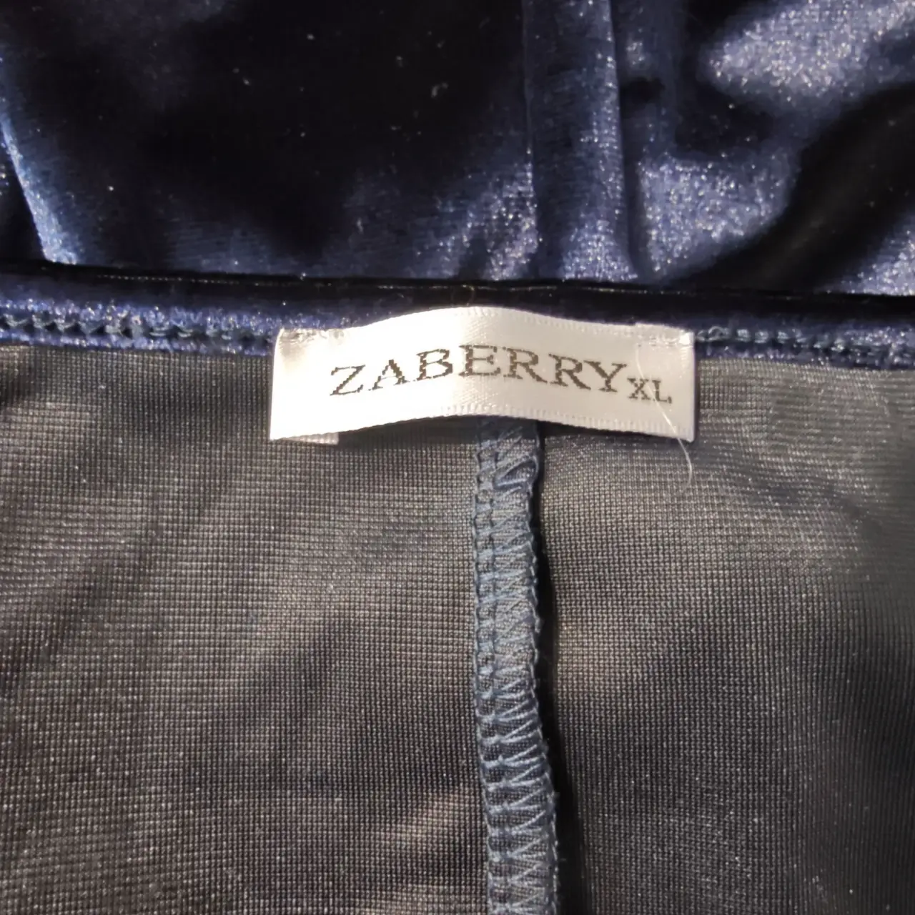 ZABERRY Women's Navy Blue Velvet V-Neck Ruched Wrap Midi Dress Size XL thumbnail 5