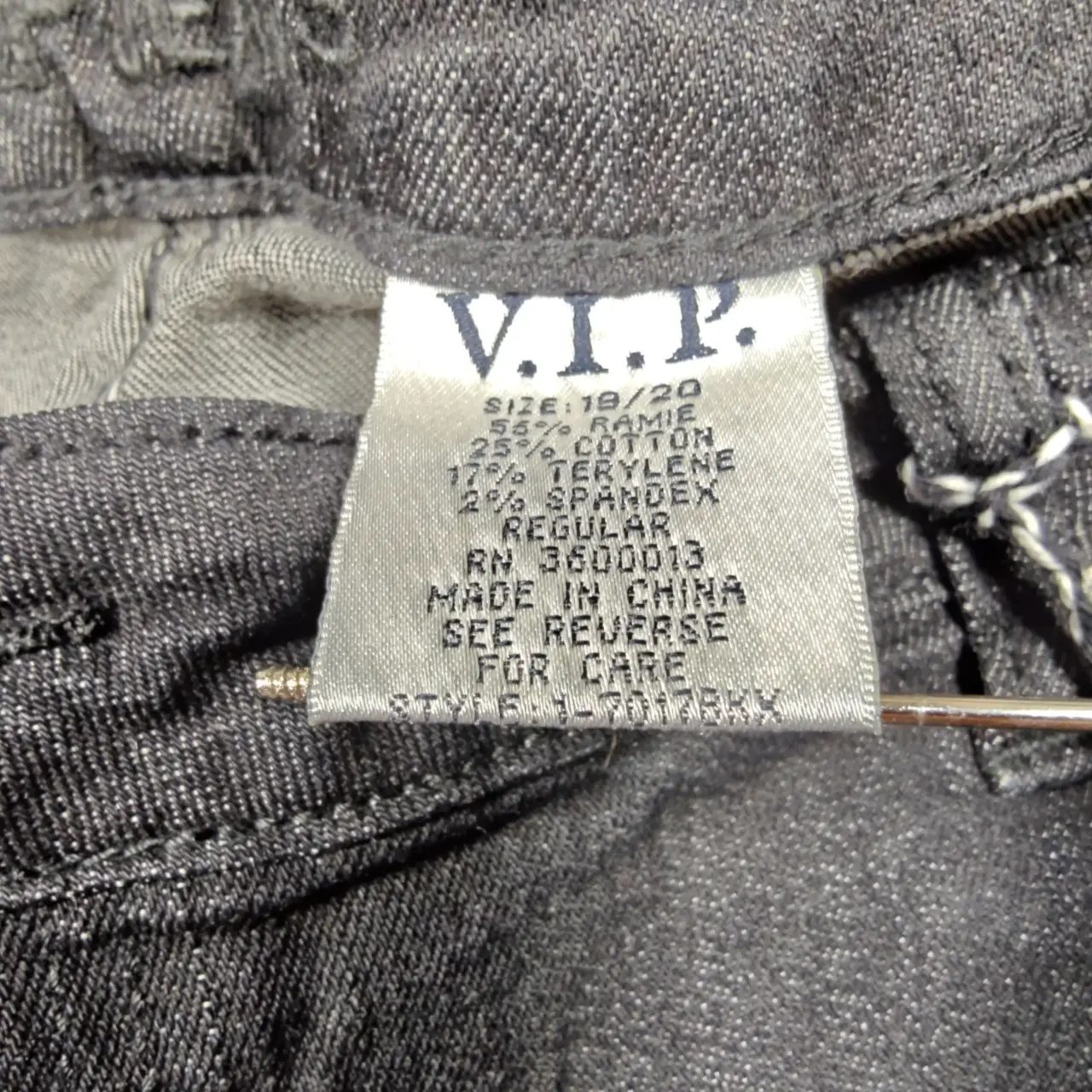 VIP Jeans Women's Size 19/20 Distressed Ripped Black Denim Jeans thumbnail 5